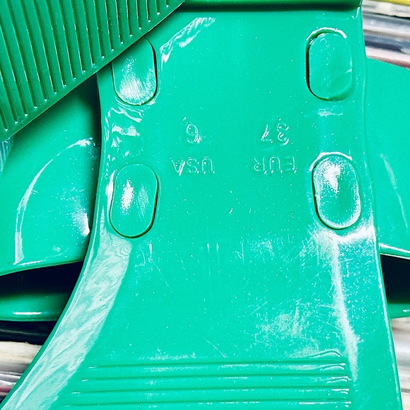 NWOT - Jeffrey Campbell “A Lil Bit” Patent Embellished Sandal Shiny Green - 6 US - Picture 8 of 13